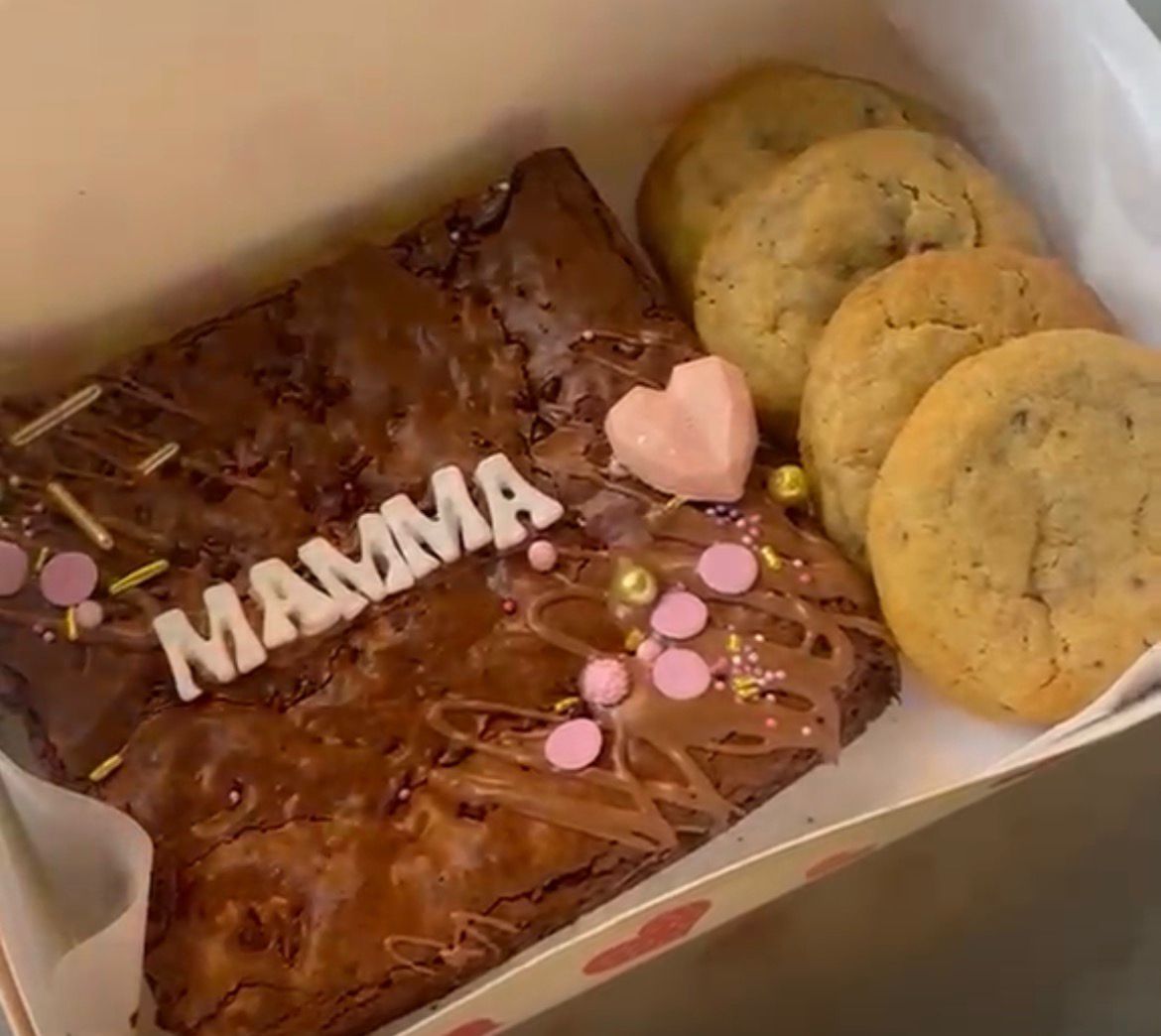 Box torta brownies con cookies al cioccolato